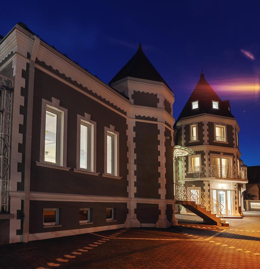 Castello Boutique Hotel Čačak Eksteriør billede