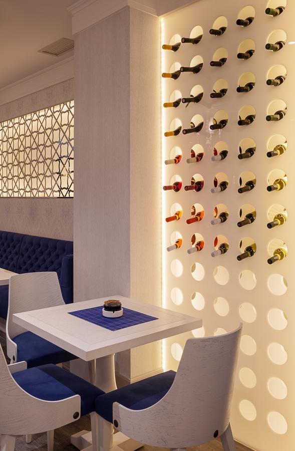Castello Boutique Hotel Čačak Eksteriør billede
