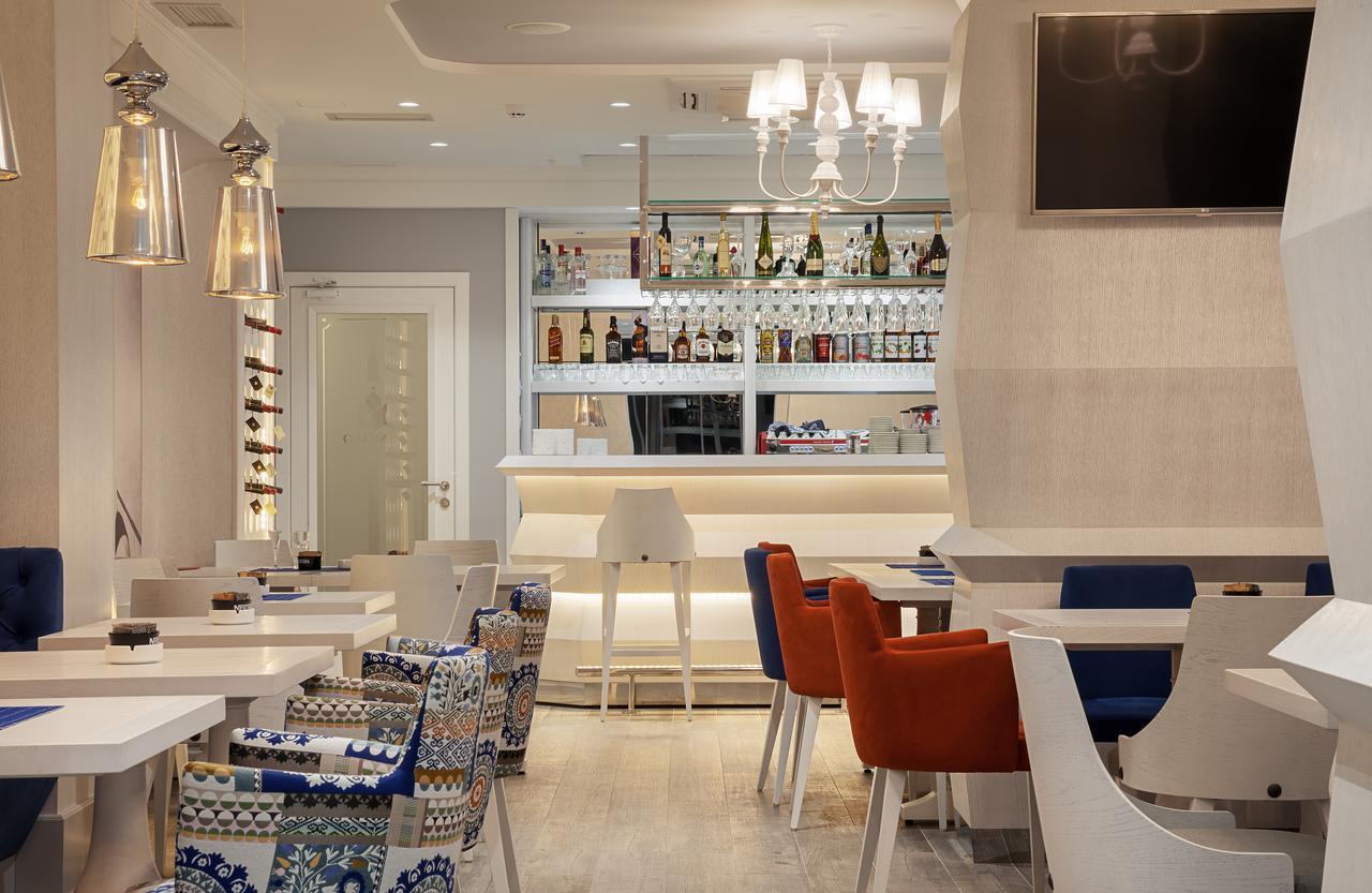 Castello Boutique Hotel Čačak Eksteriør billede